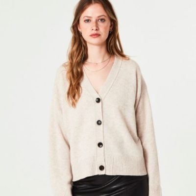 Naisten Vaatteet Davida  | Davida – V-Neck Wide Neuletakki, Light Beige